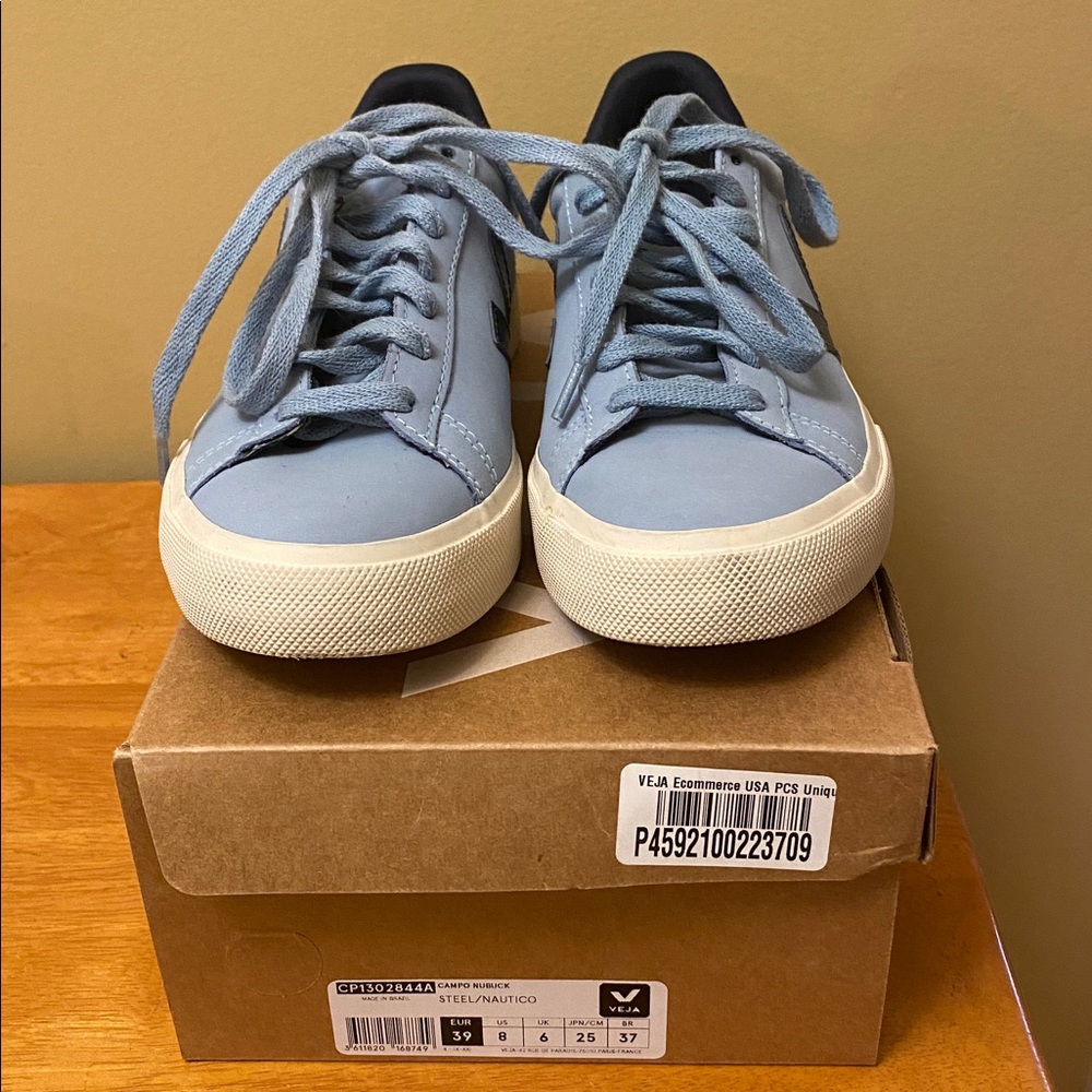 Women’s Veja Blue Nubuck Campo size 8 Sneaker - Picture 2 of 11